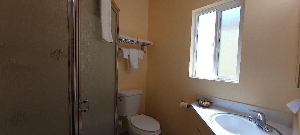 Lakeview Inn Lucerne - photo 38