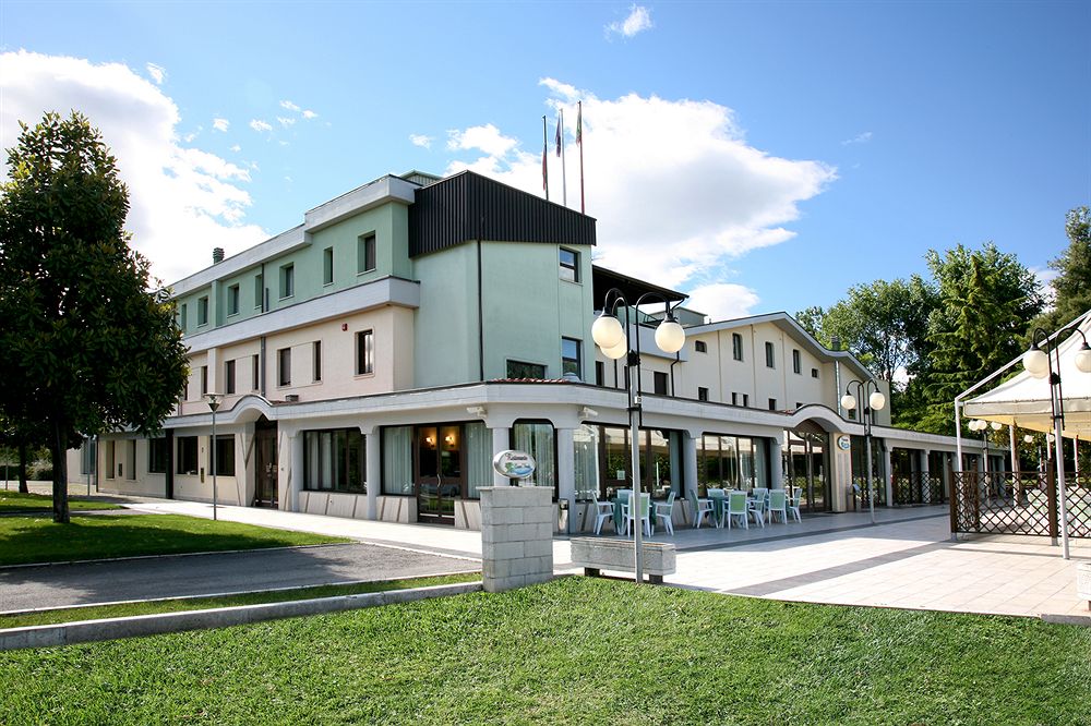Lago Verde — hotel in Sant'omero