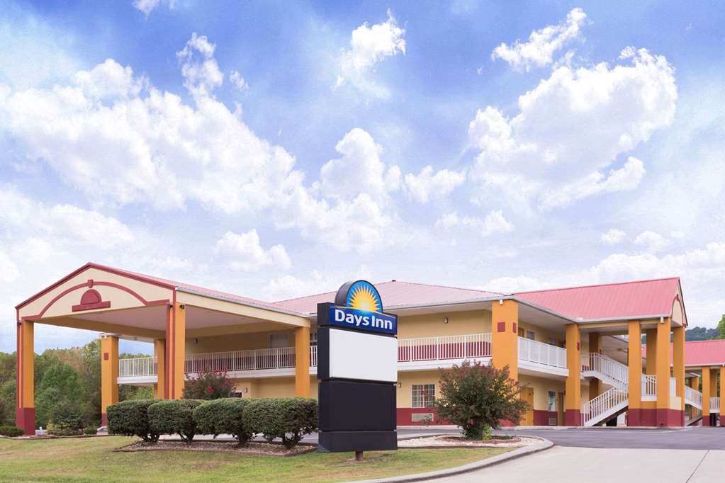 Days Inn by Wyndham Trenton - featured photo