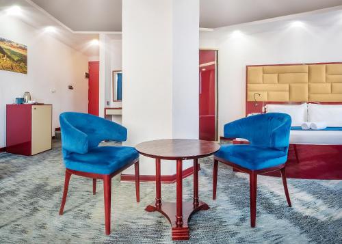 Denis hotel