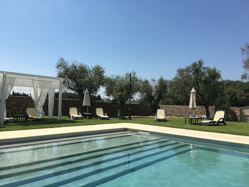 Masseria San Polo — 4-Star Luxury Hotel in Squinzano, Italy
