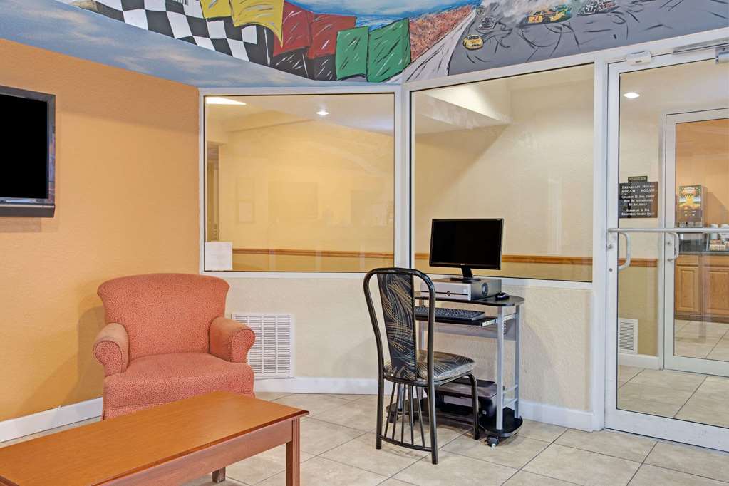 Super 8 by Wyndham Daytona Beach - photo 14