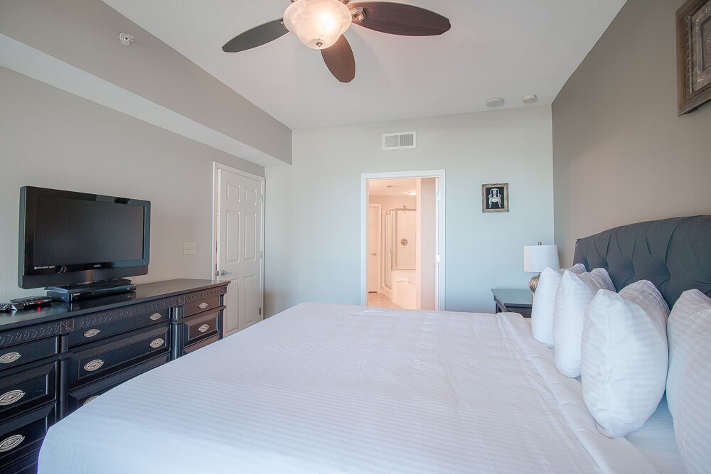 Legacy Towers Legacy I 207 - photo 6