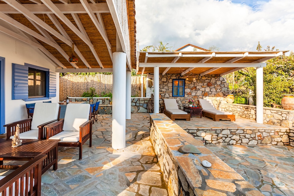 The Blue House Seaside Retreat Fully Equipped — 4-Star Luxury Hotel in Messini, Greece
