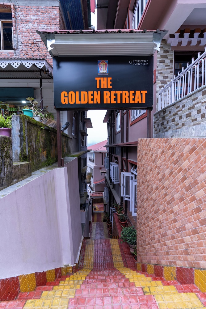 The Golden Retreat Hotel in Pelling in Gyalshing, India