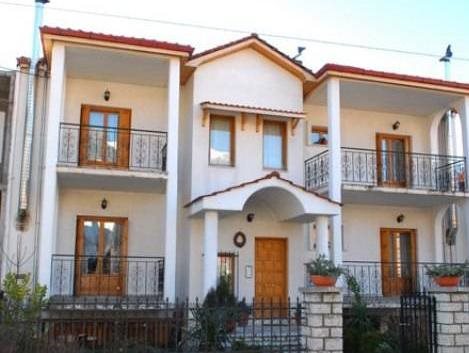 Menta - carbon neutral hotel in Karpenisi