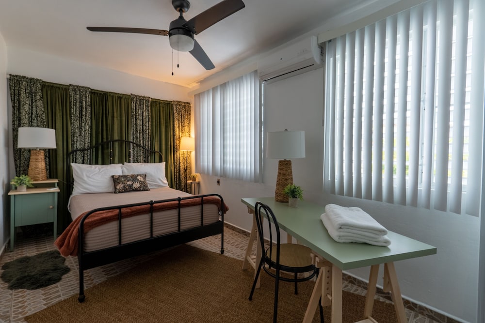 El Flamingo Beach Club - photo 16