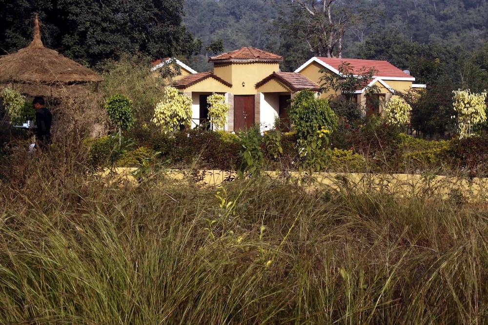 Wildflower Resort — Manpur — photo 3