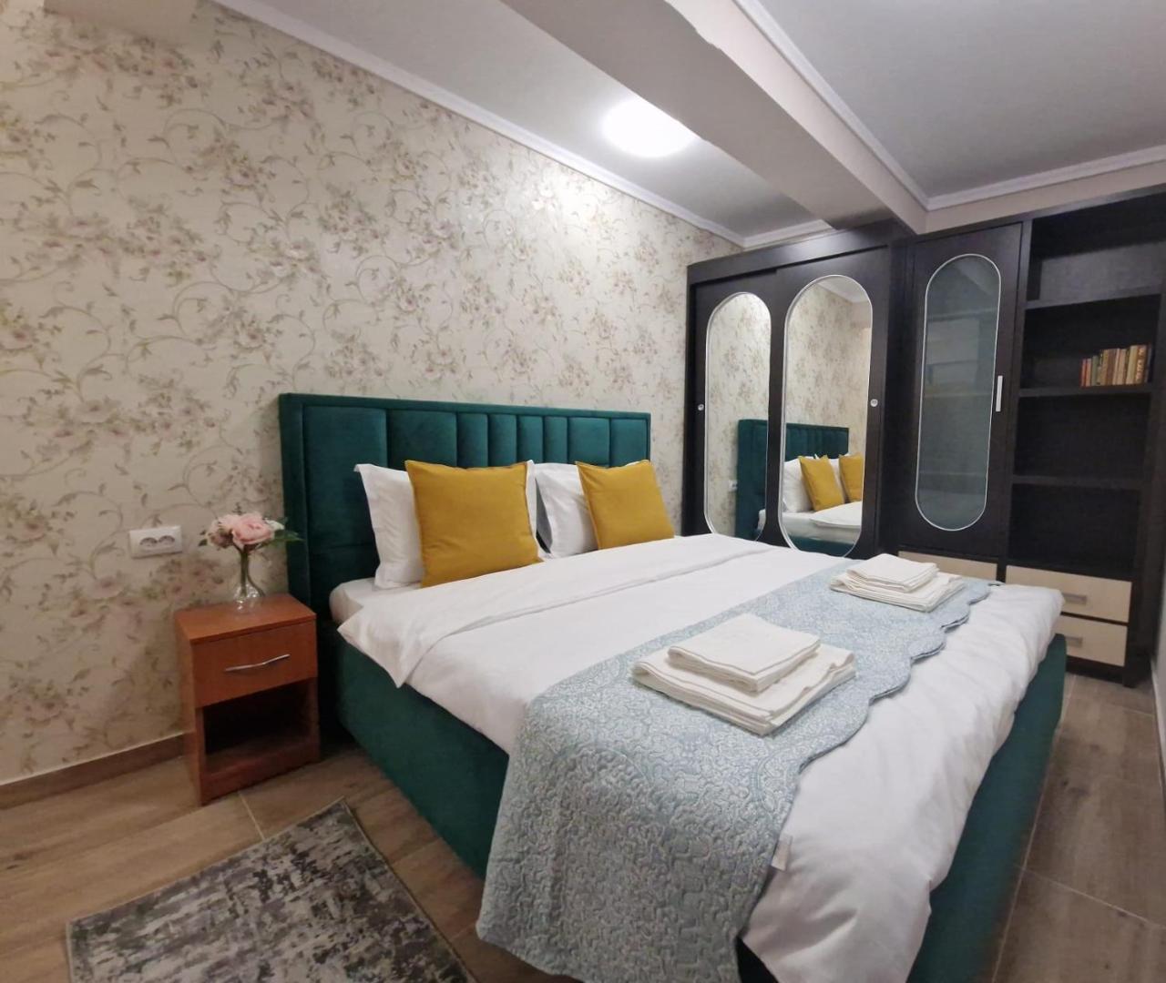 Laroka House Beautiful Apartment Universitate Center — 4-Star Luxury Hotel in Bucharest, Romania
