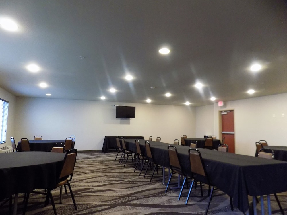 Cobblestone Hotel & Suites Seward - photo 65