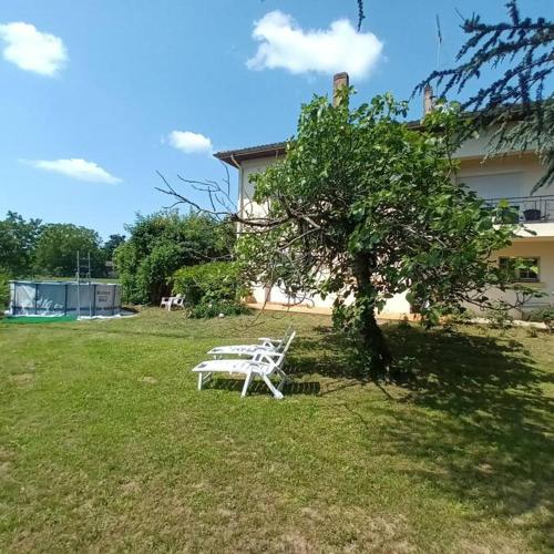 La maison de Lili — 4-Star Luxury Hotel in Colayrac-Saint-Cirq, France