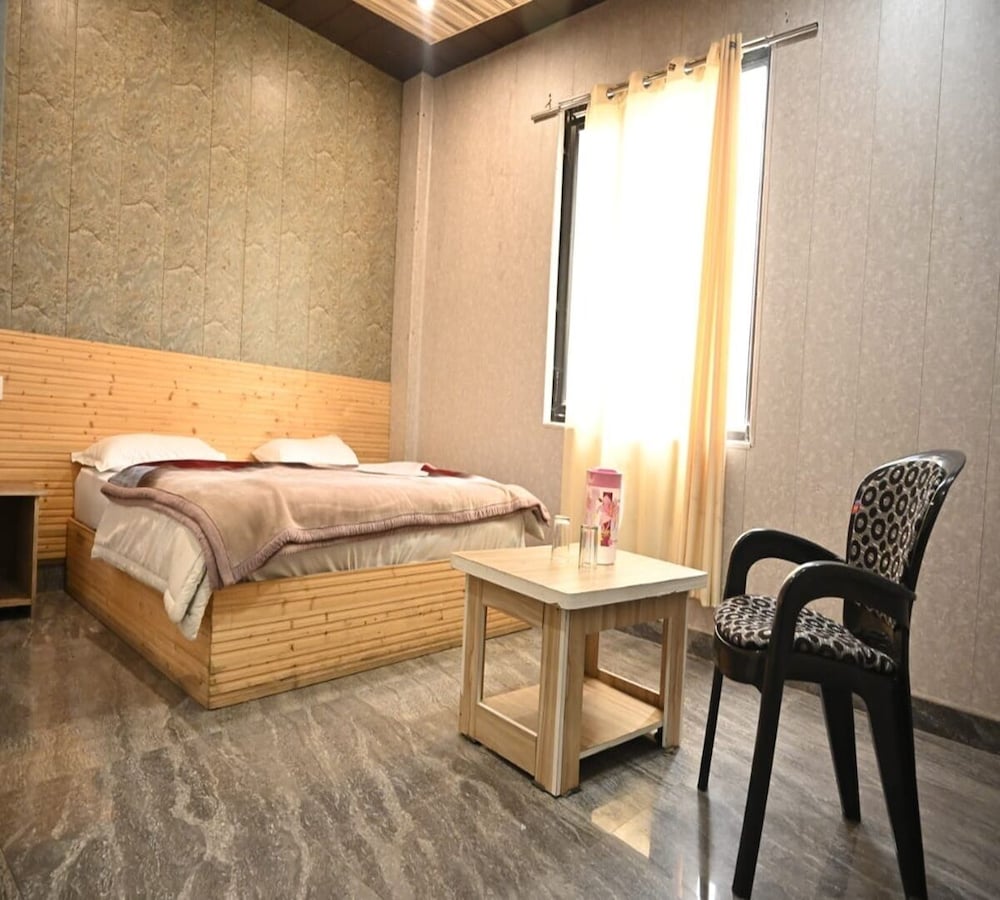 Hotel River View - carbon neutral hotel in Unknown City