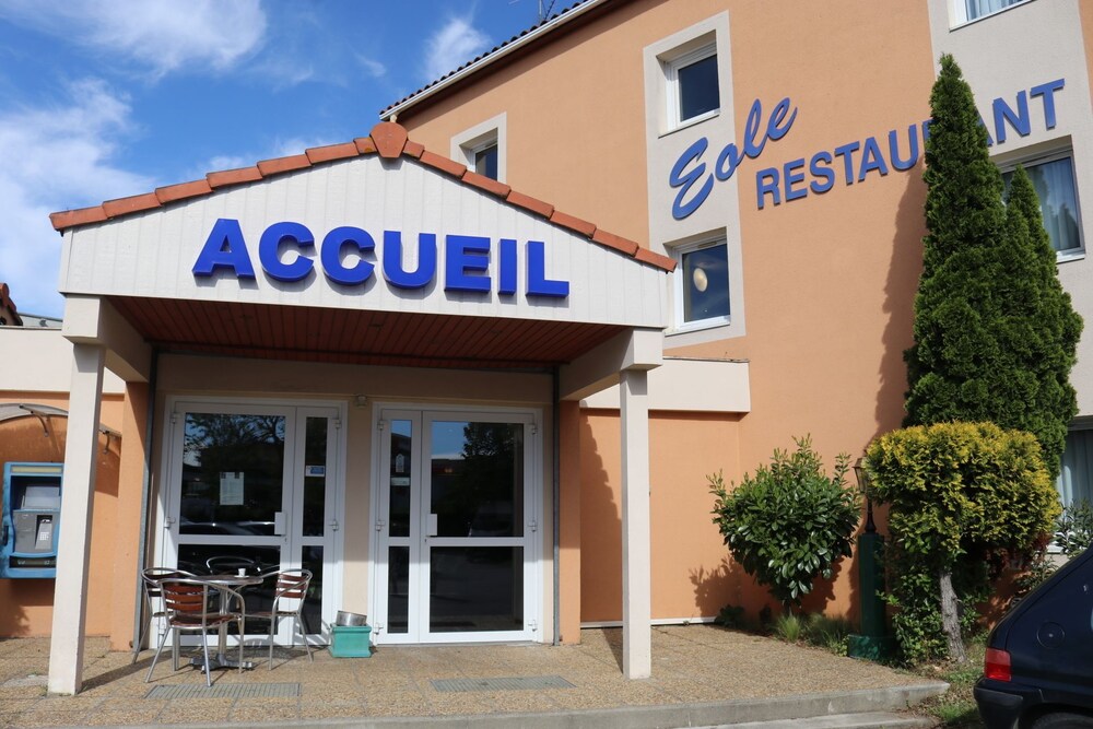 Hôtel Restaurant Clément Ader — hotel in Muret