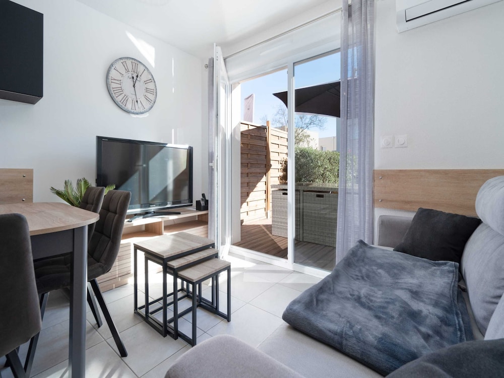 Bright Retreat Near Beach in Serignan, France