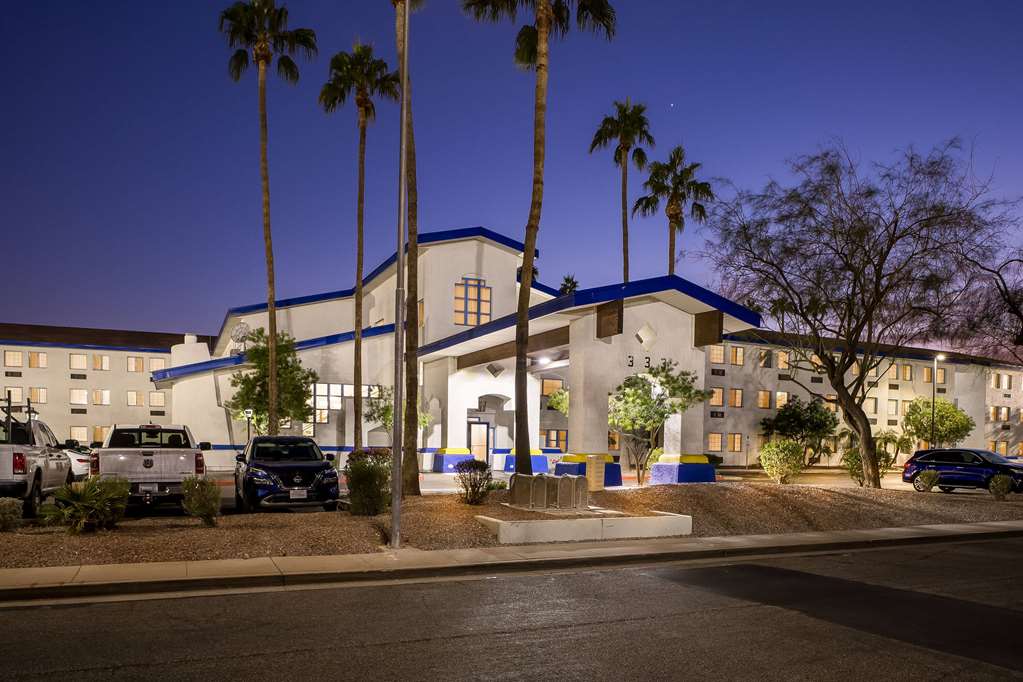 Days Inn & Suites by Wyndham Mesa Near Phoenix - photo 7