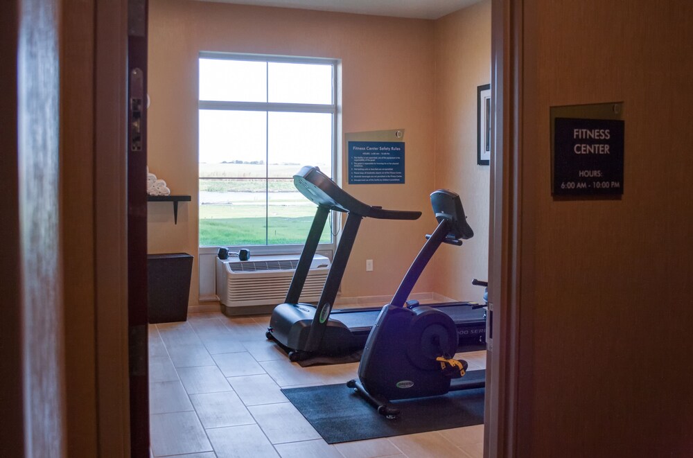 Cobblestone Hotel & Suites Jefferson - photo 33