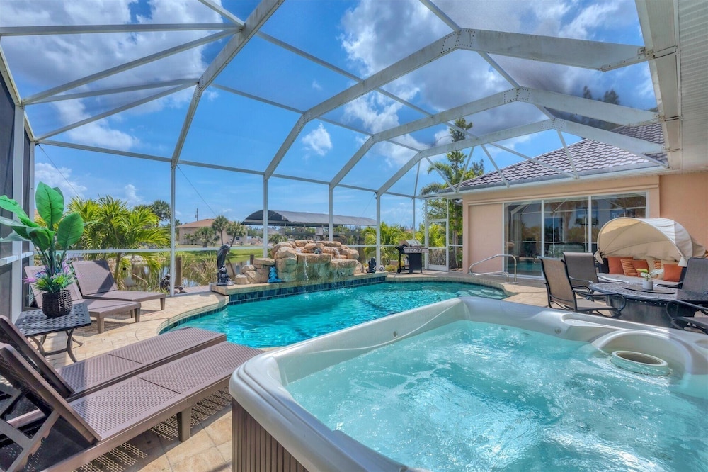 15432 Aribe — 4-Star Luxury Hotel in Port Charlotte, United States