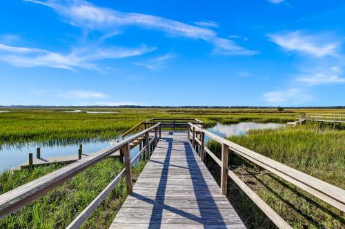 Sunset Seclusion by Sea Scape Properties in Wrightsville Beach, United States