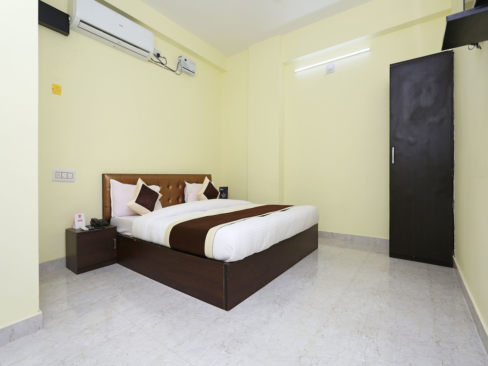 OYO 11547 Hotel Mona Palace in Cuttack, India
