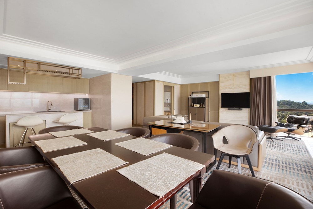 Sheraton Universal Hotel - photo 38