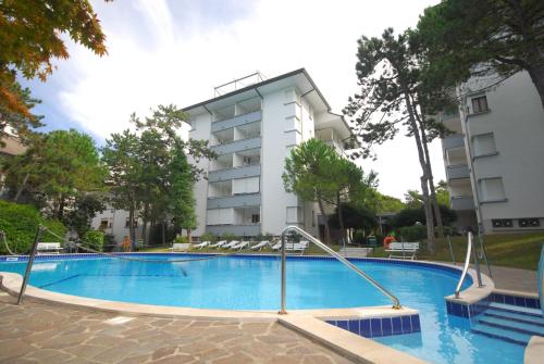 Elegant Retreat With Pool View — 4-Star Luxury Hotel in Lignano Sabbiadoro, Italy