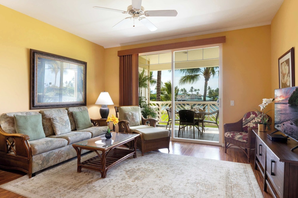 Fairway Villas Lanai Overlook — 4-Star Luxury Hotel in Waikoloa, United States