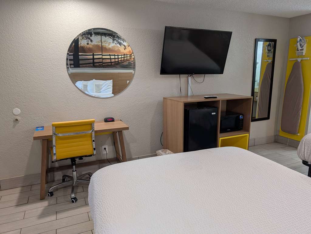 Days Inn by Wyndham Arcadia Louisiana - photo 19