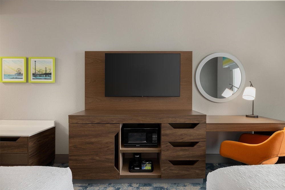 Hampton Inn & Suites Galveston - photo 22