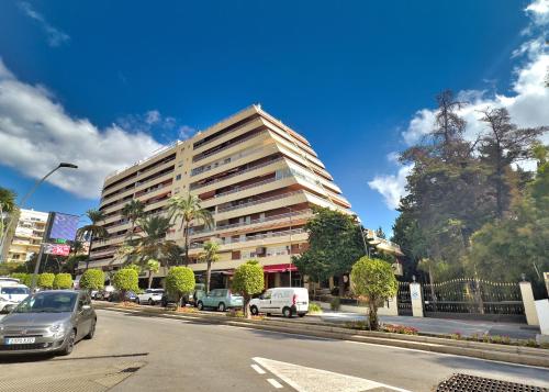 Parque Marbella Three Bedroom Apartment — 4-Star Luxury Hotel in Marbella, Spain