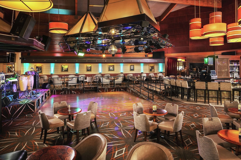 DoubleTree by Hilton Ontario Airport - photo 51