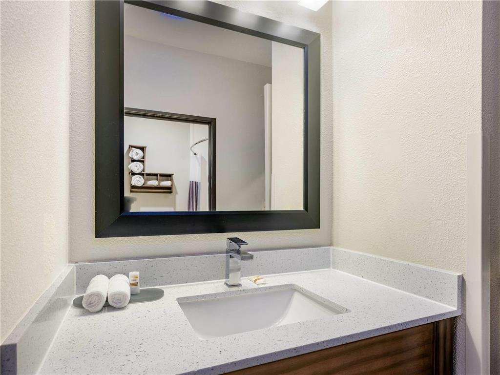 La Quinta Inn & Suites by Wyndham NW Tucson Marana - photo 42