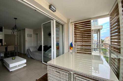 Le Terrasse En Mer Air Conditioning Parking And Seaside — Palavas Les Flots