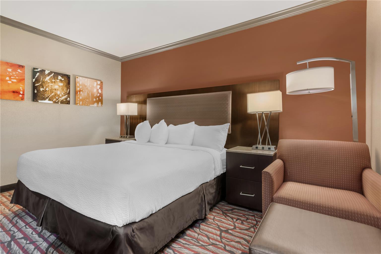 Best Western Plus Brookside Inn - photo 16