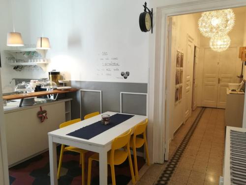 MiRhome Guest House — 4-Star Luxury Hotel in Rome, Italy