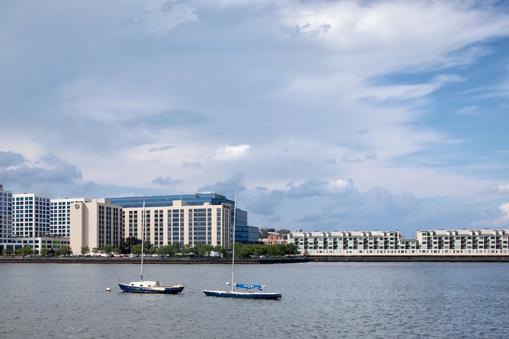 Sheraton Lincoln Harbor Hotel - photo 88