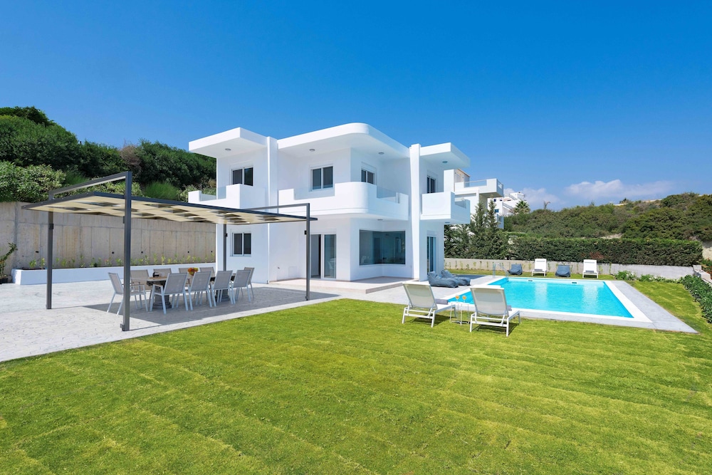 Hill & Sea View Villas — 4-Star Luxury Hotel in Rodos, Greece