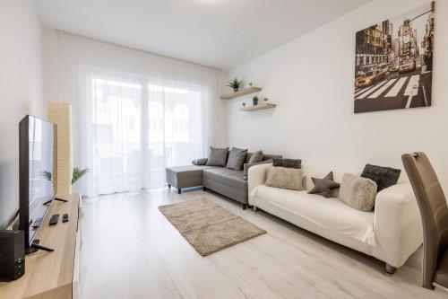 BB Apartment 2BR with parking close to centre — 4-Star Luxury Hotel in Budapest, Hungary