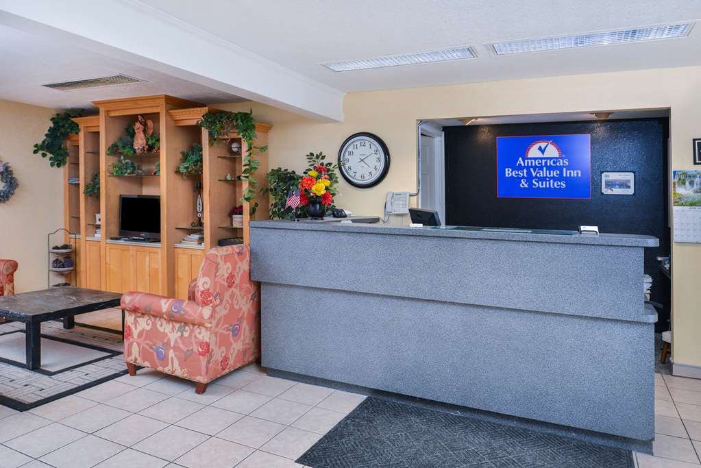 Americas Best Value Inn & Suites Bluffton - photo 4