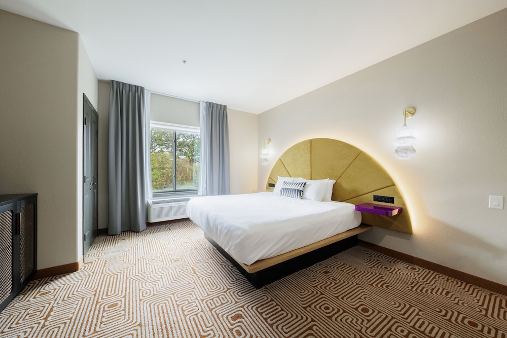 Blanco River Hotel - photo 10