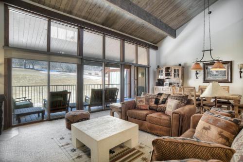 Tamarron Gambel Oak 796 in Durango, United States