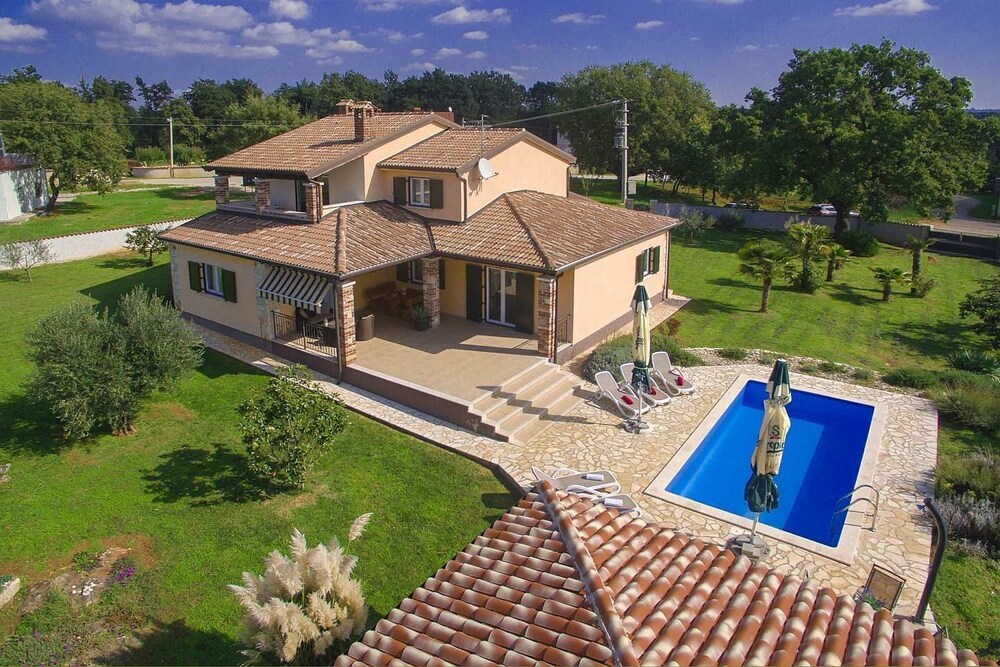 Villa Pianta — 4-Star Luxury Hotel in Porec, Croatia