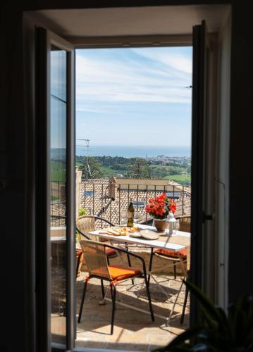 Appartamento Natinguerra — 4-Star Luxury Hotel in Civitanova Marche, Italy