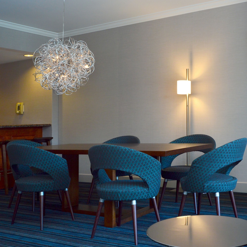 Doubletree by Hilton Newark Fremont - photo 34