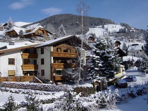 Pension & Appartement Steinwender — 4-Star Luxury Hotel in Bad Kleinkirchheim, Austria