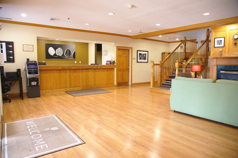 Country Inn & Suites by Radisson Bloomington Normal West IL - photo 3
