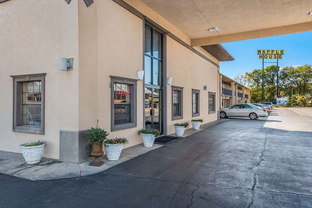 Americas Best Value Inn & Suites Arkadelphia - photo 4