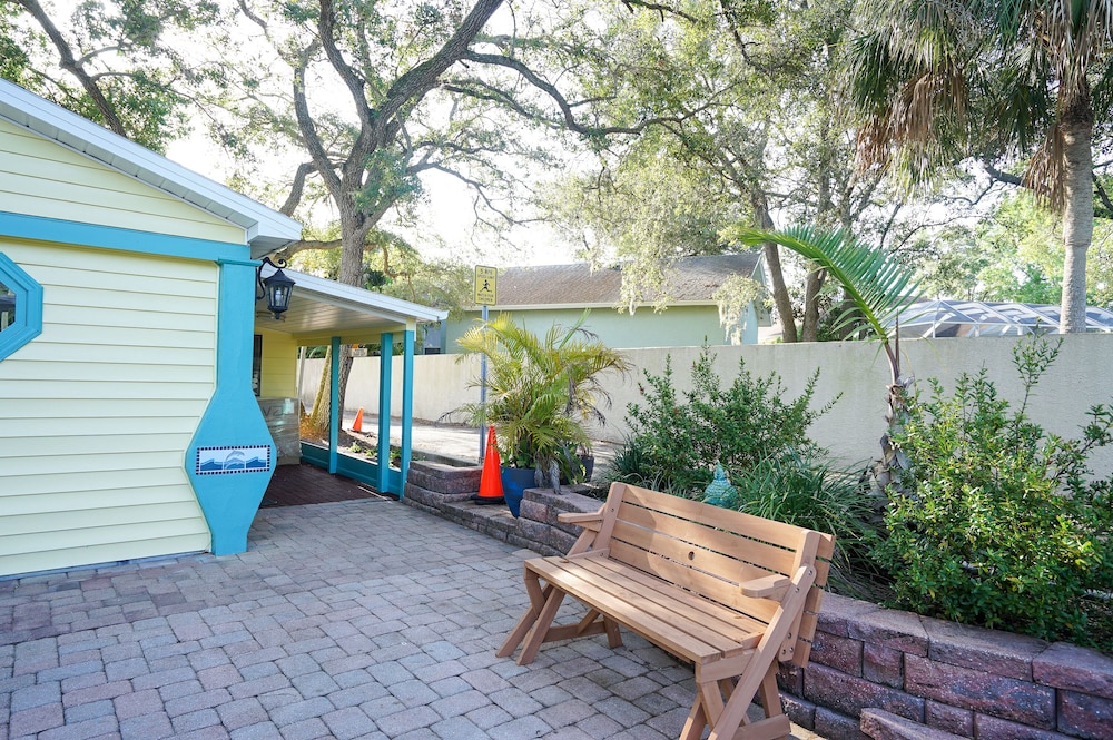 Mar Bay Motel &Suites - photo 50