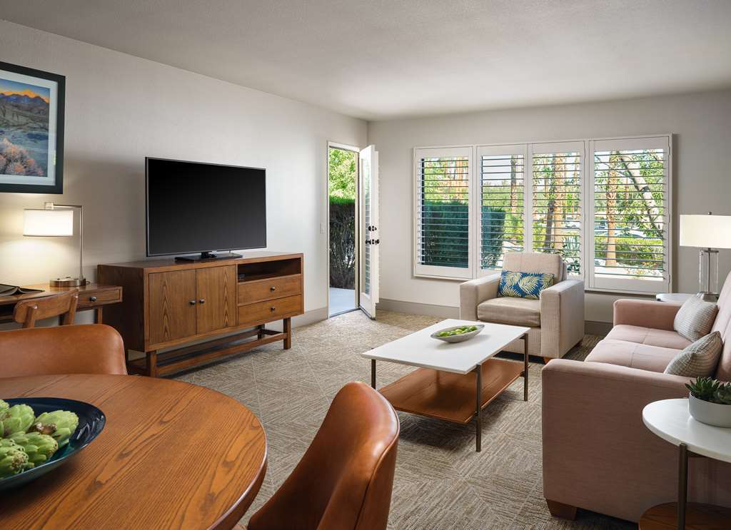 Hyatt Vacation Club at Desert Oasis - photo 9