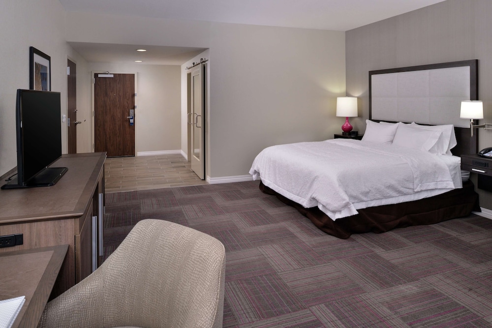 Hampton Inn Leavenworth - photo 11