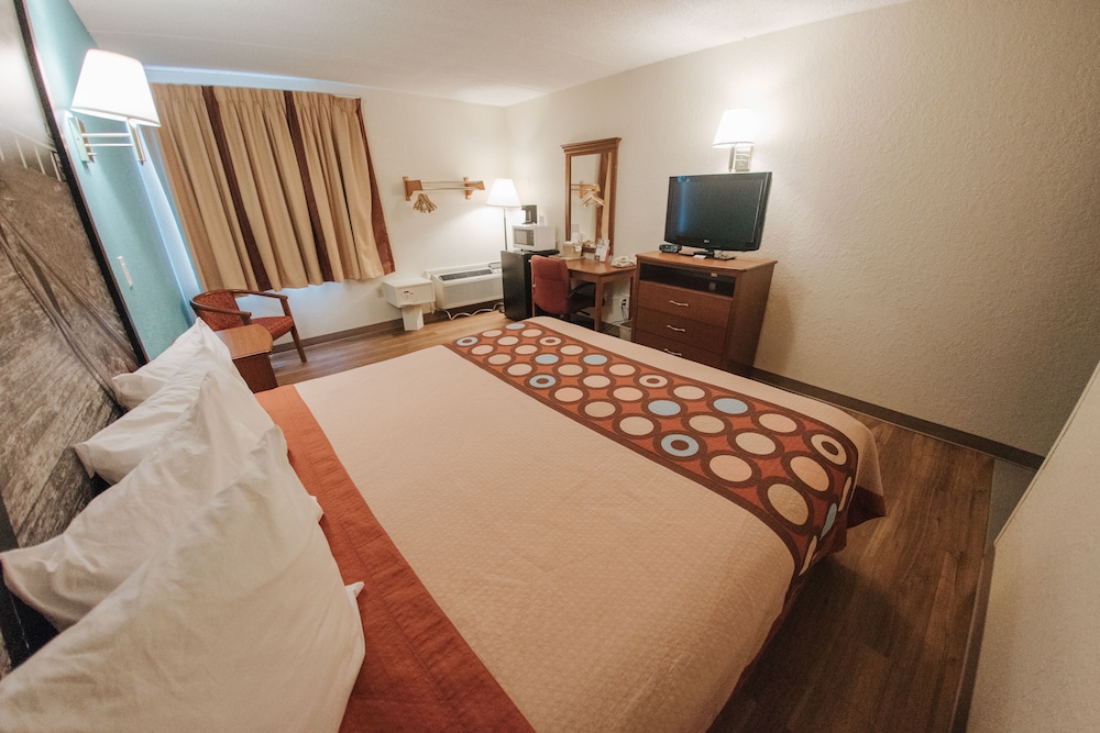 Super 8 Danbury Ct - photo 20